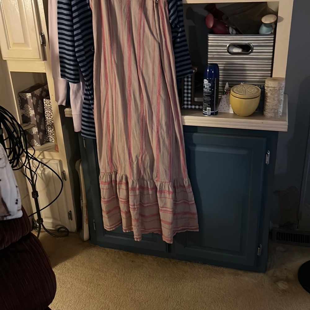 Dress - Picture 3 of 3